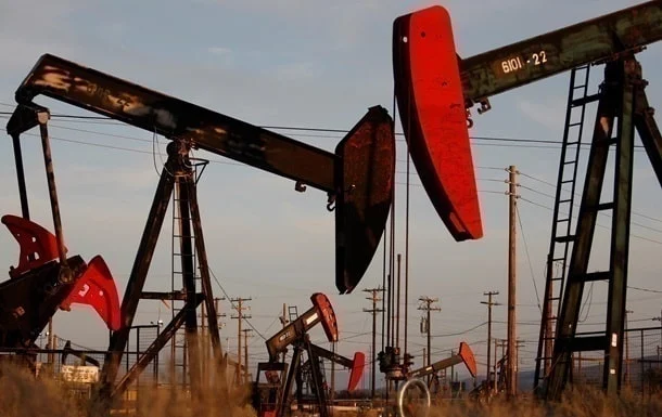 Індія скорочує імпорт російської нафти на тлі домовленостей зі США